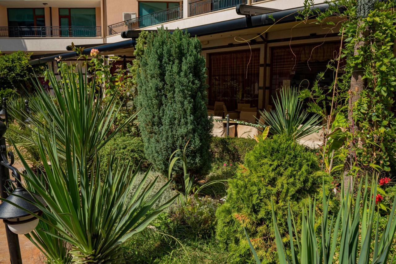 Menada Apartments In Karolina Sunny Beach Buitenkant foto