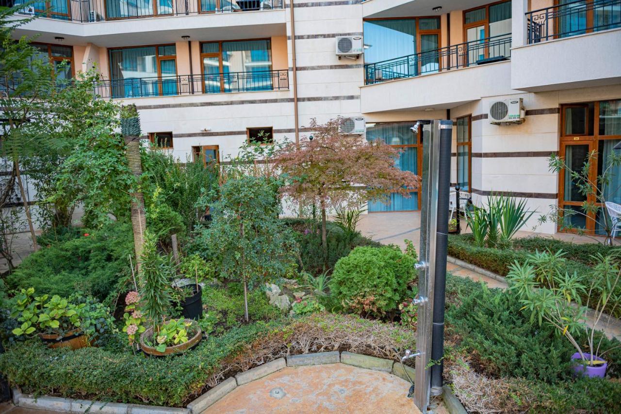 Menada Apartments In Karolina Sunny Beach Buitenkant foto