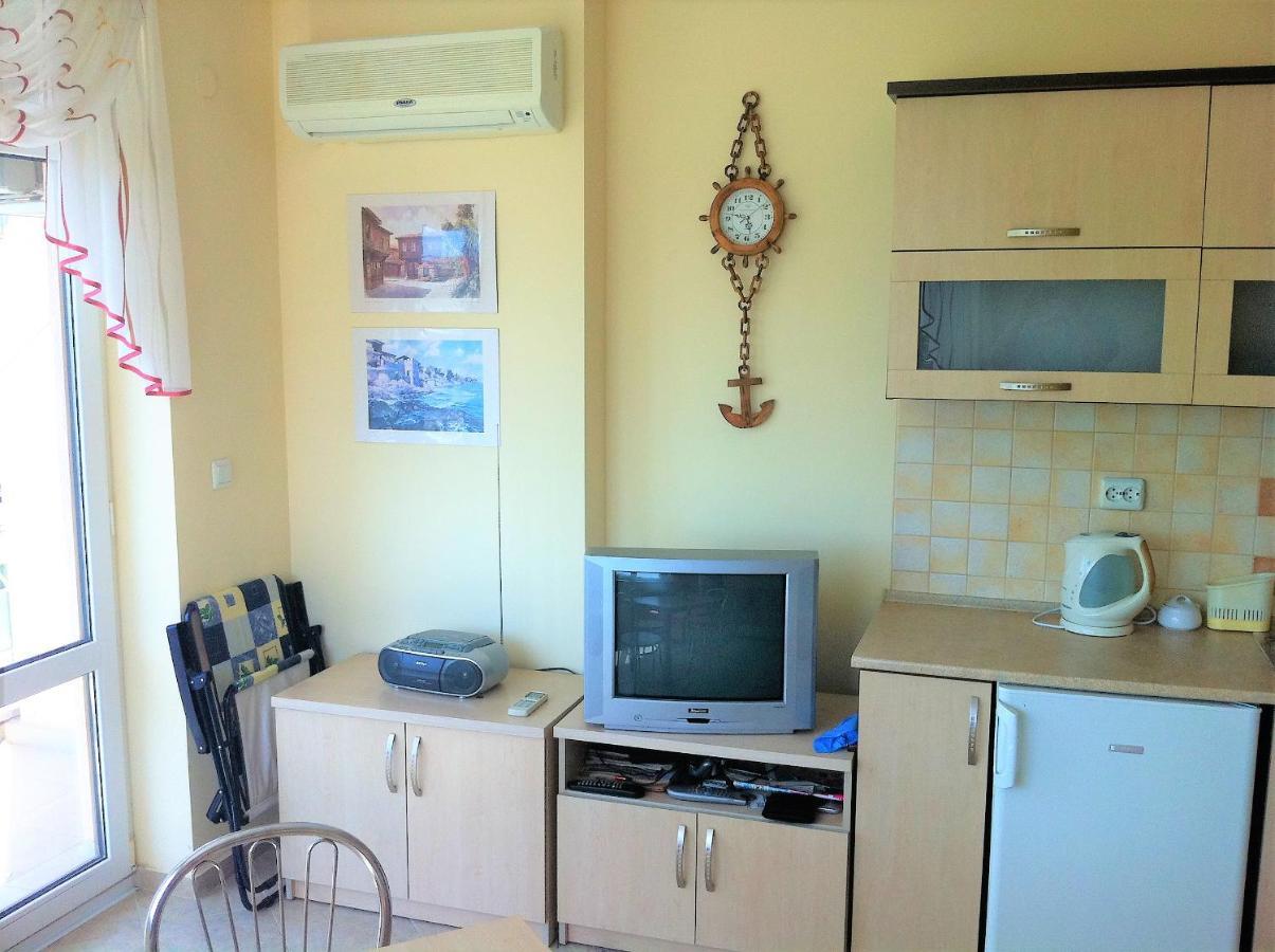 Menada Apartments In Karolina Sunny Beach Buitenkant foto
