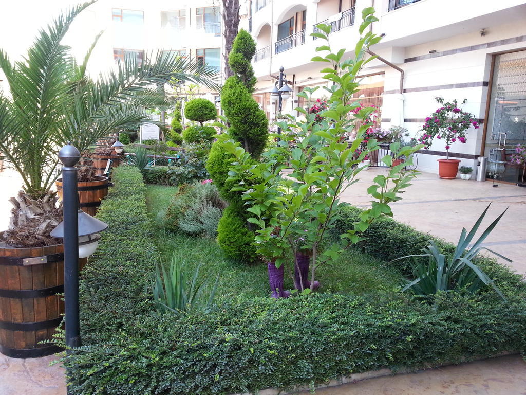 Menada Apartments In Karolina Sunny Beach Buitenkant foto